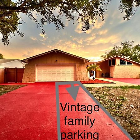 Vintage Family Scape + Heated Pool&Discount Villa Tampa Exteriör bild