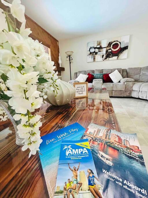 Vintage Family Scape + Heated Pool&Discount Villa Tampa Exteriör bild