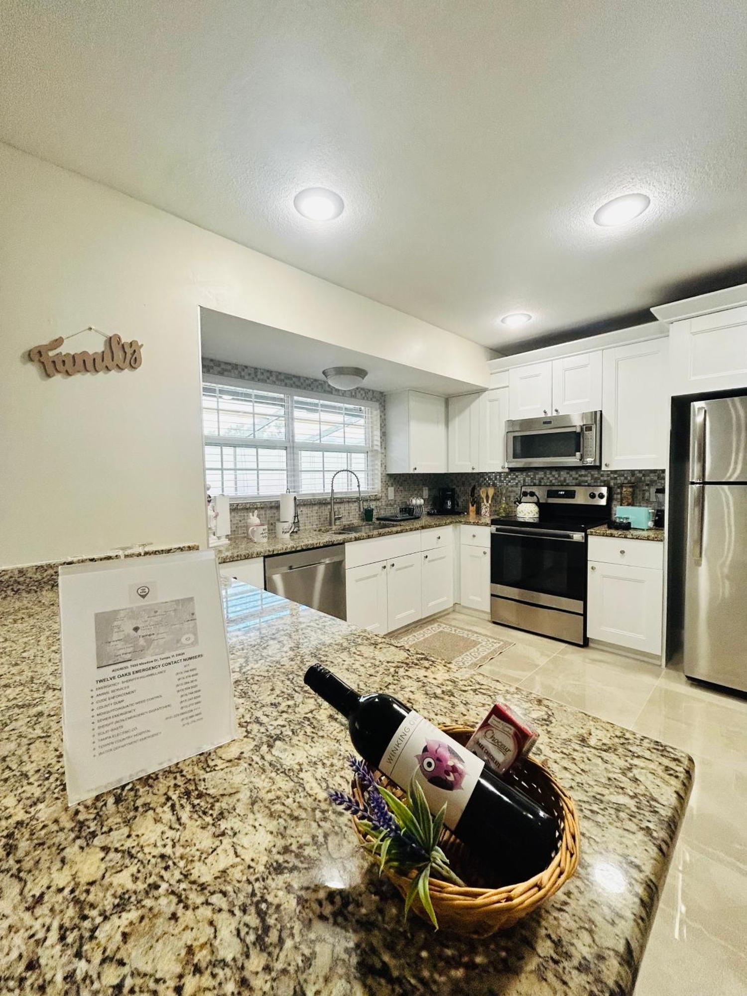 Vintage Family Scape + Heated Pool&Discount Villa Tampa Exteriör bild